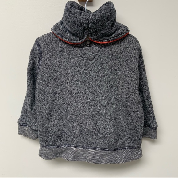 [2 for 25$✨] Tommy Hilfiger Sweater 🏕 - Picture 6 of 6